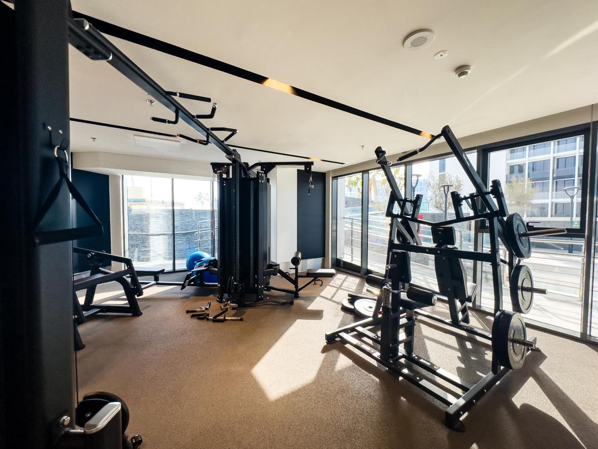 Luxury 1br Burj Khalifa View Business Bay